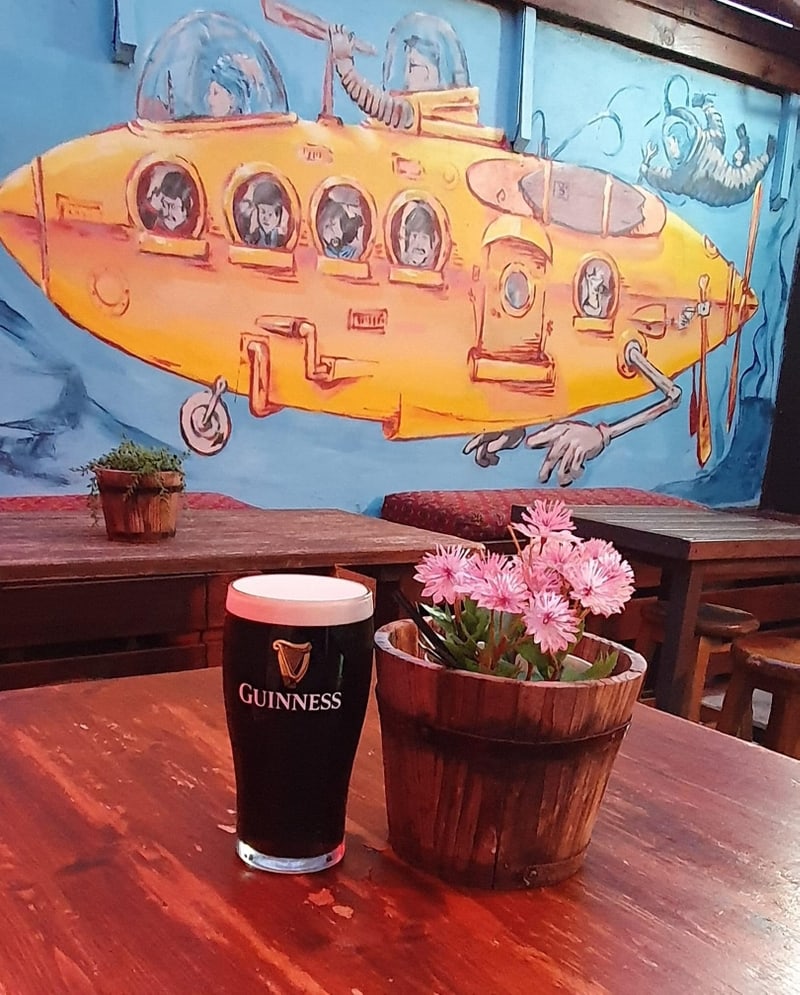 Kenny's Bar | Home of the Whitehorse Sessions